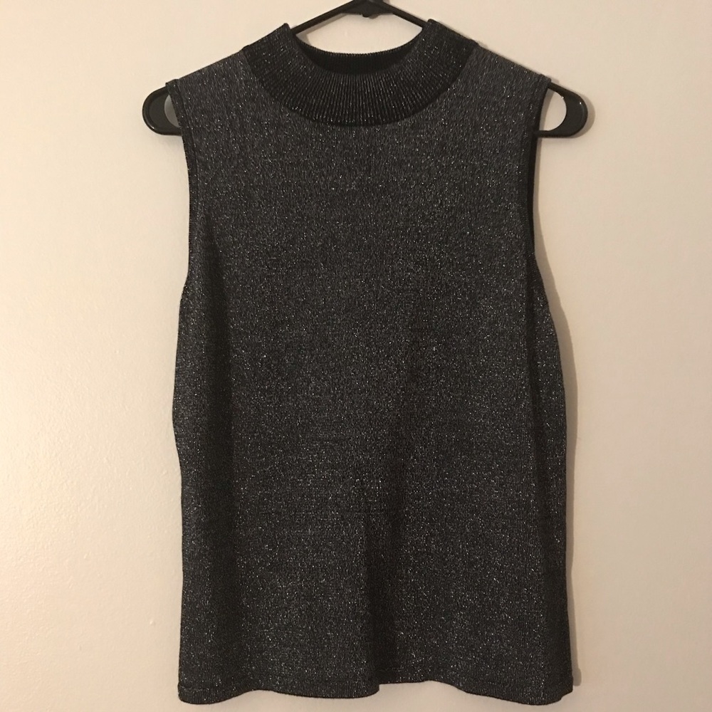 Investments Petite Sleeveless Top👚